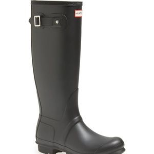 Black matter Hunter rain boots